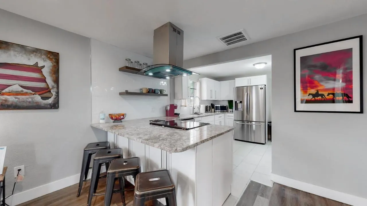 Remodeled Bunkhouse In Denver Villa 0*,